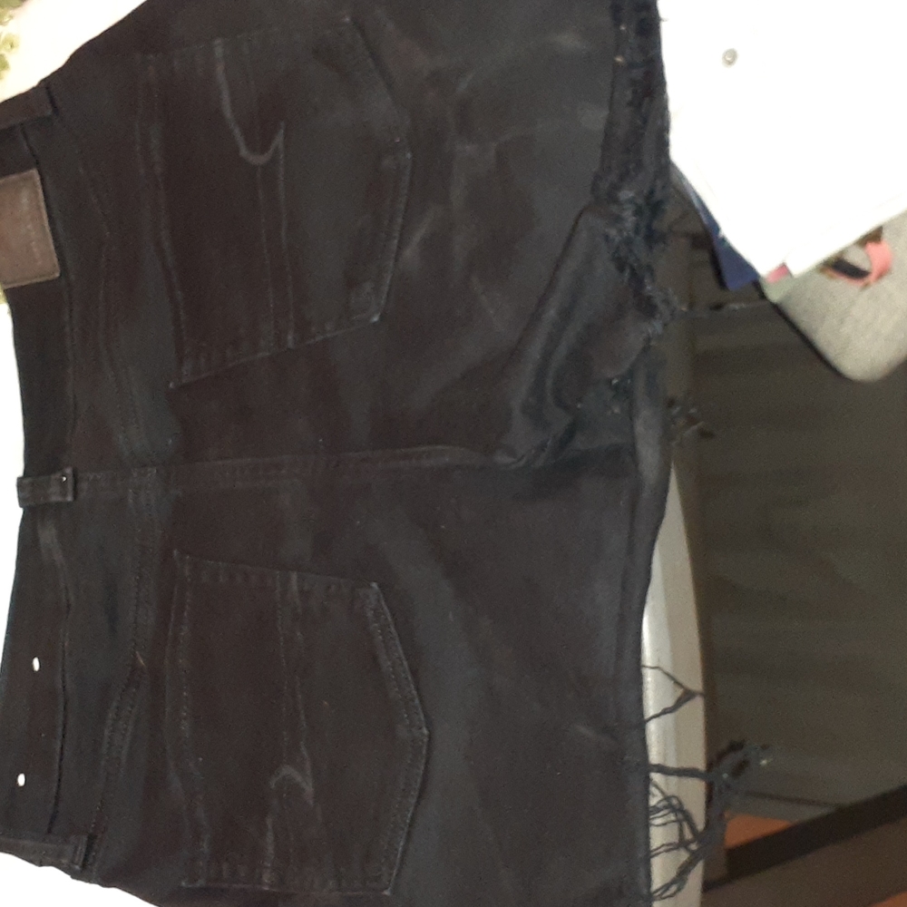Shorts - Picture 6 of 6